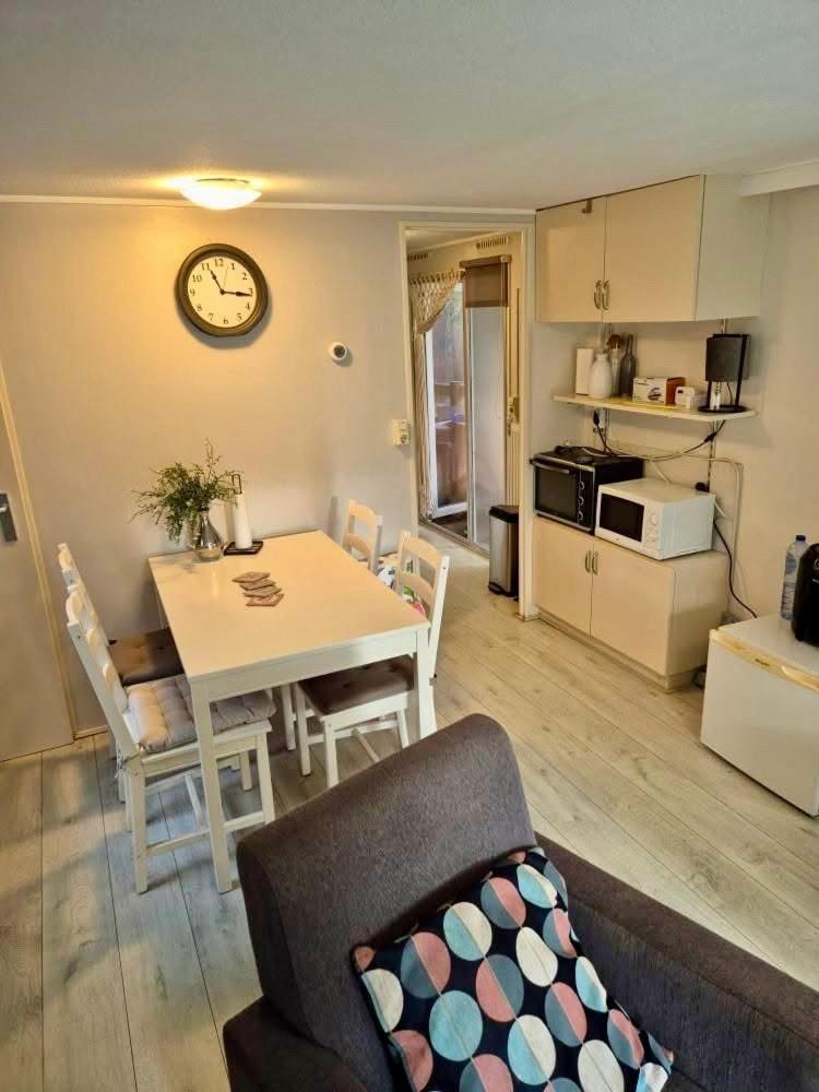 Cosy Chalet Veluwe With A Spacious Garden And Veranda Doornspijk المظهر الخارجي الصورة